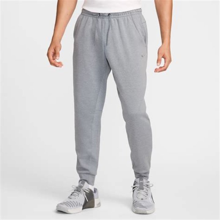 10 Cozy Joggers That Are Perfect For Winter & Are Less Than Half The Price Of Bandier
