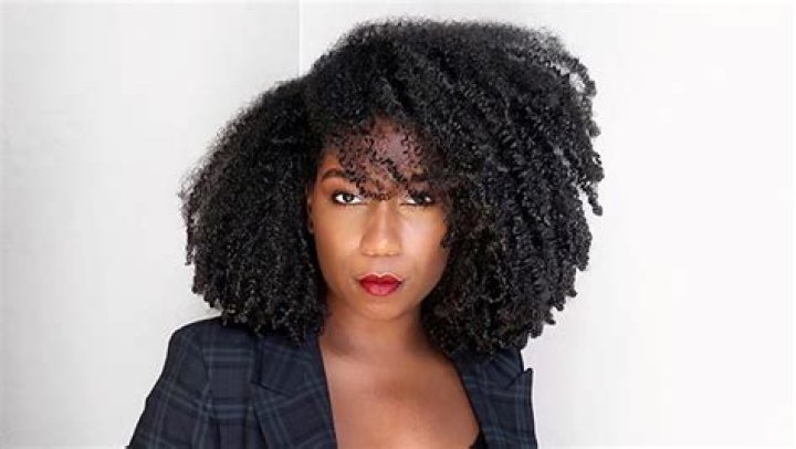 5 Curly Hair Resolutions That Are A Must For 2020 – Keep It Simple, Embrace Your Texture & More