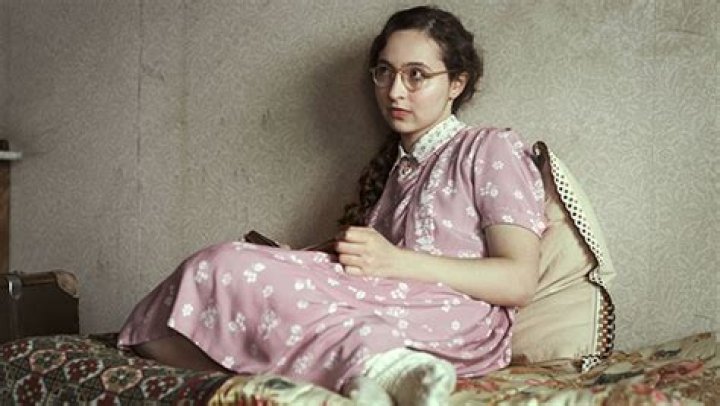 ‘A Small Light’ Star On The Journey Of Playing Margot Frank: Exclusive – Hollywood Life