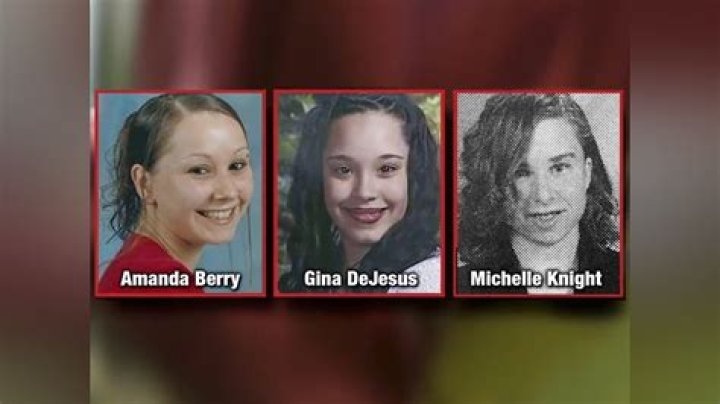 Amanda Berry: Cleveland Kidnap Victim Visits Her Mother’s Grave