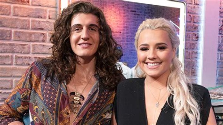 ‘American Idol’s Cade Reveals Why His Romance With Gabby Works: She Knows ‘Loser Me’