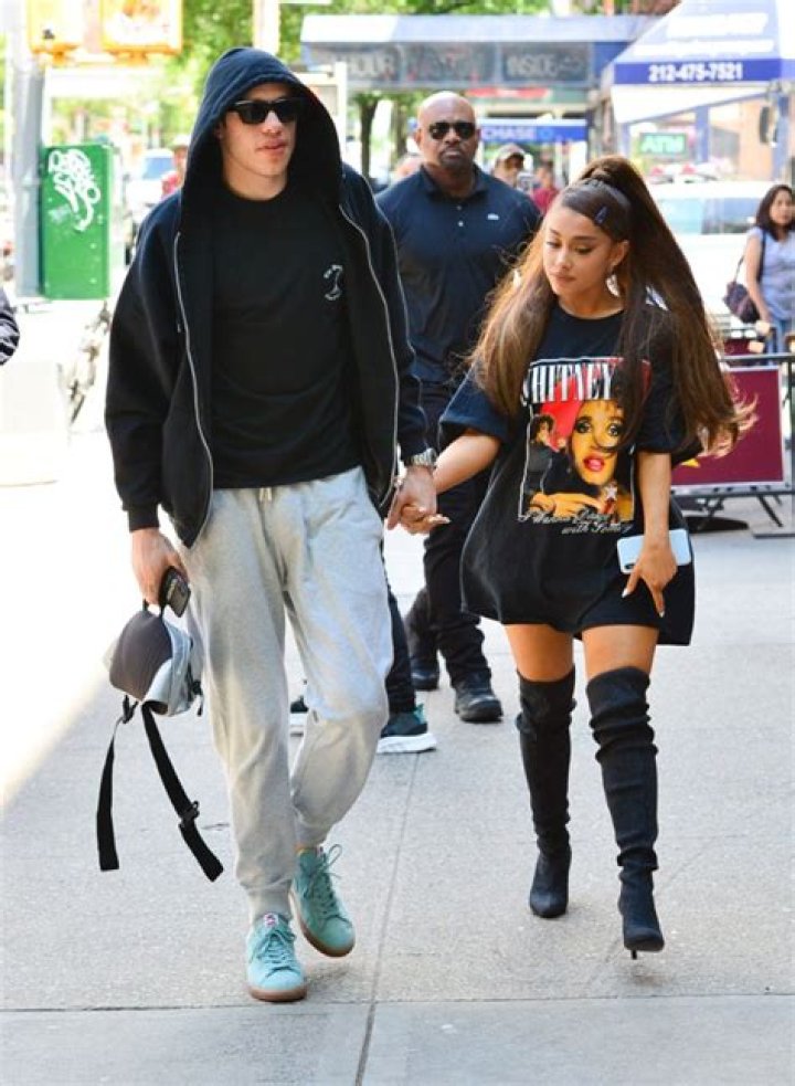 Ariana Grande & Pete Davidson Holding Hands In NYC — SEE PICS