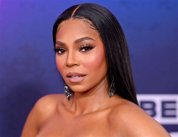 Ashanti Reveals She May Drop Unreleased Music With Re-Recorded Masters – Hollywood Life