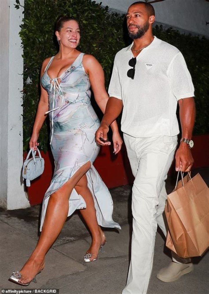 Ashley Graham’s Husband Strokes Her Bare Baby Bump As She Rocks Floral Bikini On ‘Staycation’