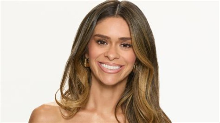 Becca Tilley Reveals Why She’s Keeping New Romance Private: Plus, Her Picks For Next ‘Bachelorette’
