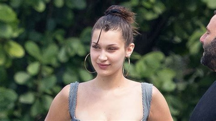 Bella Hadid Rocks A Colorful Bikini On Birthday Getaway With Friends — Pics