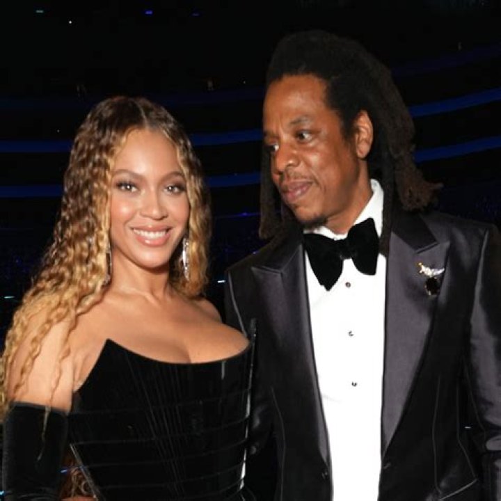 Beyoncé Snuggles Up To Jay-Z In Leather Mini Dress On Romantic Date Night At Brooklyn Nets Game — Pics