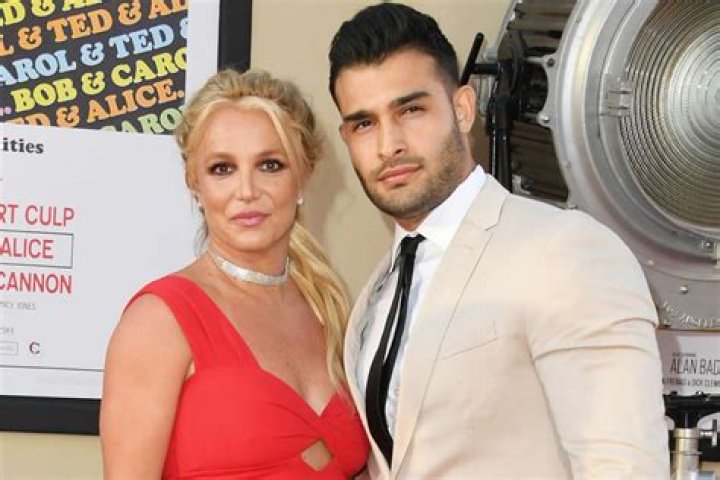 Britney Spears Hits The Gym With Fiancé Sam Asghari As She Says He’s ‘So Strong’ — Watch