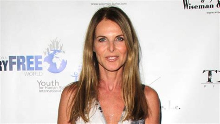 Catherine Oxenberg Says Daughter Is In Group That ‘Brainwashes’ Women – Hollywood Life