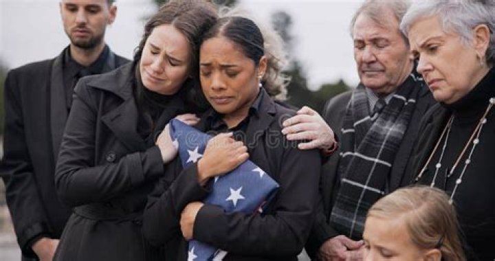 Chester Bennington’s Funeral: Friends & Loved Ones Gather To Mourn His Tragic Death