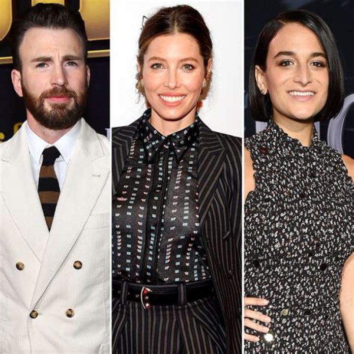 Chris Evans & Jenny Slate Share Sweet Hug At ‘Gifted’ Premiere Just Weeks After Split: Pics