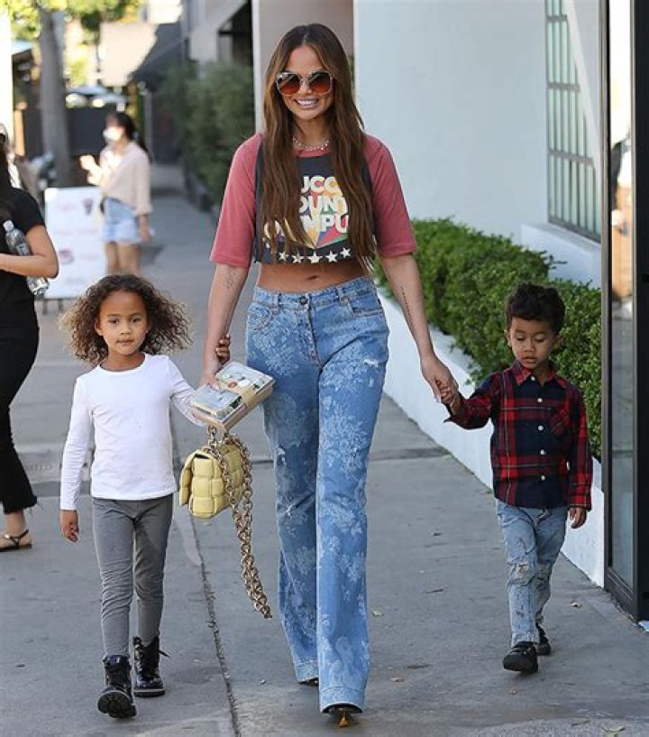 Chrissy Teigen Shares Family Photos Of All 4 Kids – Hollywood Life