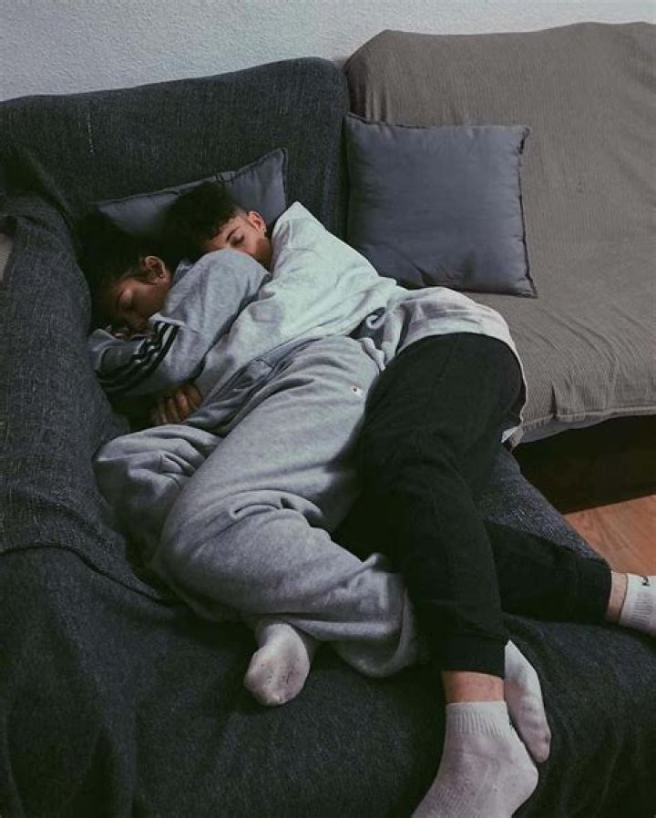 Cuddle In Sweet Pic – Hollywood Life