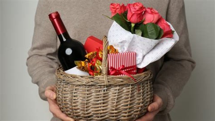Discover the Best Gift Boxes of 2023 to Celebrate Any Occasion