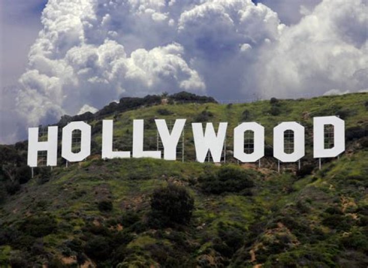 Emotional Pics – Hollywood Life