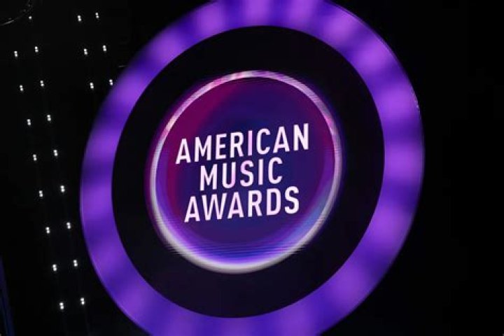 Full List Of American Music Awards Winners – Hollywood Life