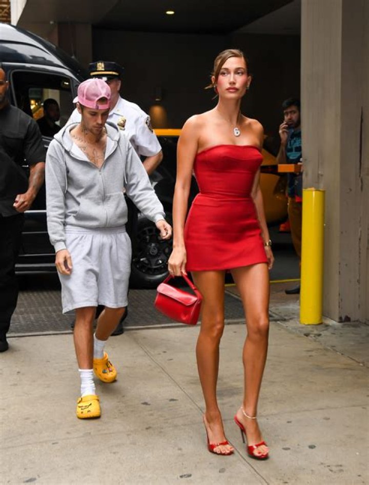 Hailey Bieber Cozies Up To Justin While Visiting A Museum In Italy Amidst His Tour Return