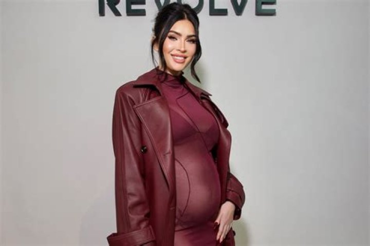 Halsey Shows Off Baby Bump In Gorgeous New Pic As She Reflects on Endometriosis Struggles & ‘Scars’