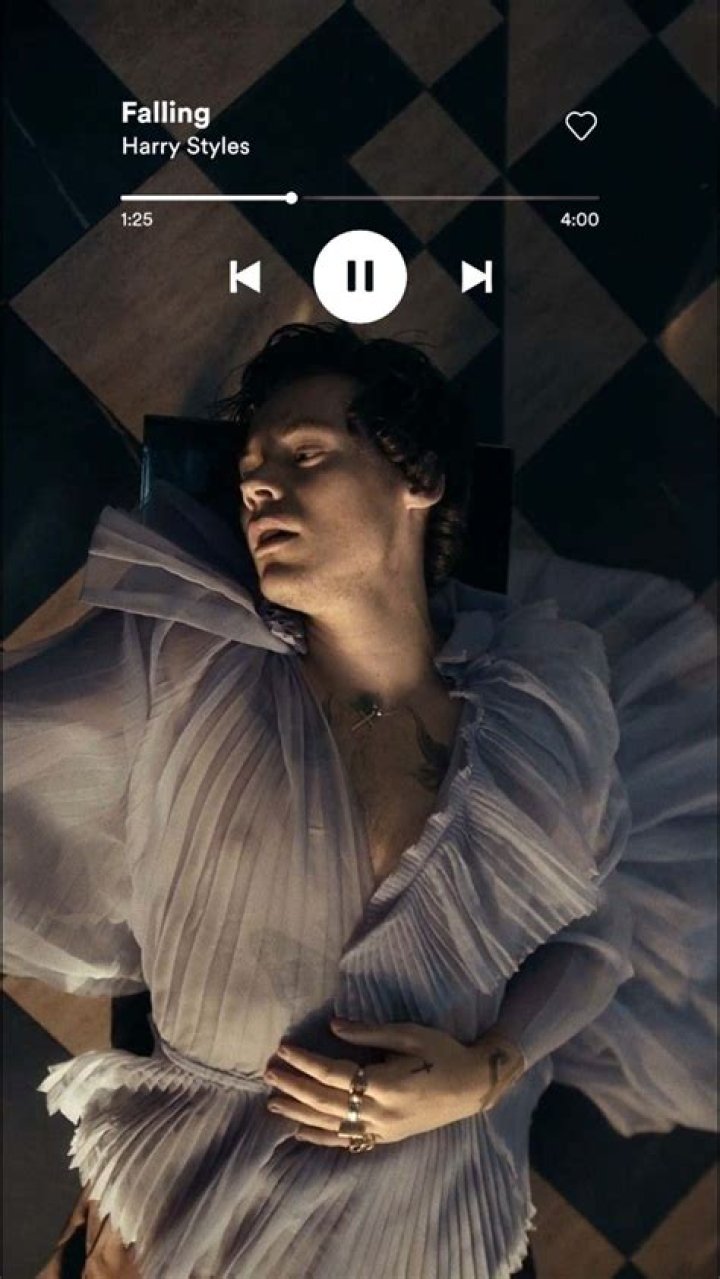 Harry Styles Falling Harder For Kendall Jenner Than He Expected