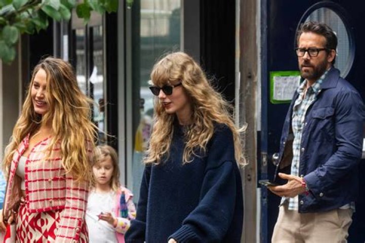 How Did Taylor Swift Meet Calvin Harris? See Cute Photo Of The Moment They Met – Hollywood Life