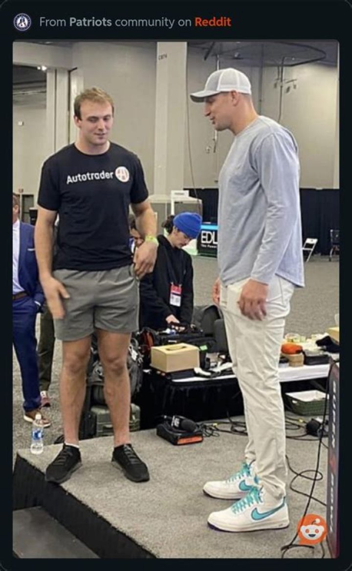How Tom Brady Feels About Reuniting With Gronk & Potentially Playing Next NFL Season Without Fans 