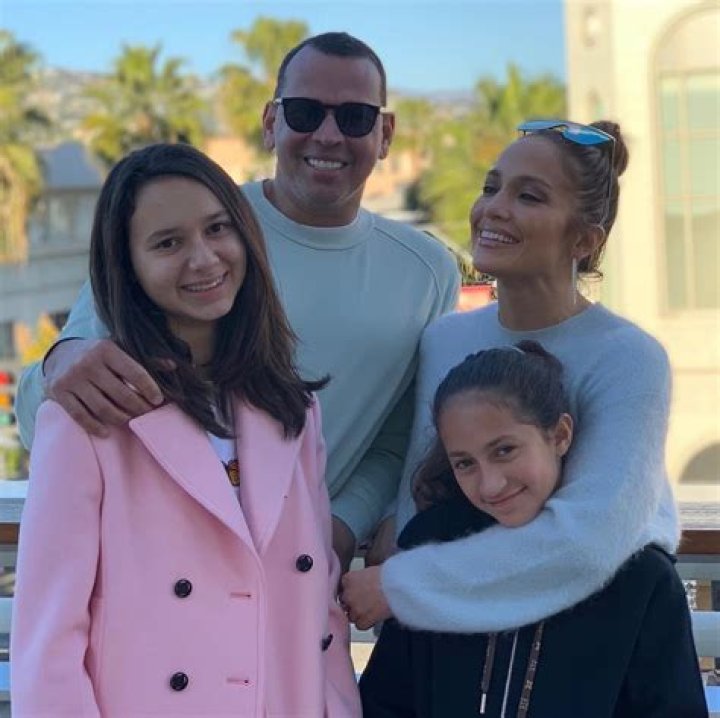 J.Lo & A-Rod Back Together In The D.R. ‘For The Kids’: ‘They’re A Family Right Now’