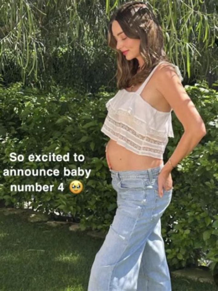 Jennifer Garner, 48, Shuts Down Speculation That She’s Pregnant After Fan Mistakes IG Post For Announcement