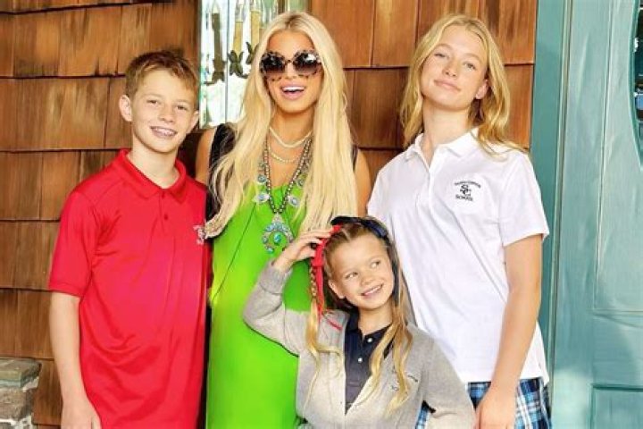 Jessica Simpson’s Kids Maxwell, 8, & Ace, 7, Look So Grown Up On Their 1st Day Of School — Pic