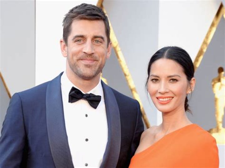 Jessica Szohr Said She’s Been Dating A Guy ‘For Months’ 2 Weeks Before Jamie Foxx Oscars Hangout