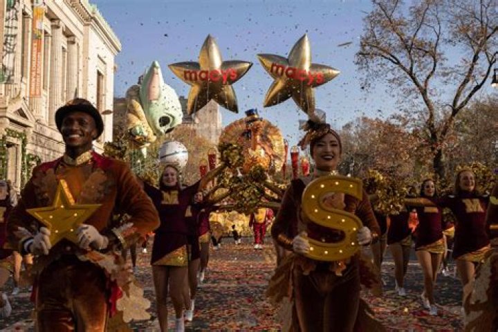 Jimmie Allen Forced To Cancel Macy’s Parade Performance With Noah Cyrus Due To ‘Family Emergency’