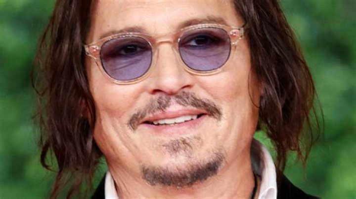Johnny Depps ‘Pirates Of The Caribbean 6’ Pay Revealed In Trial – Hollywood Life