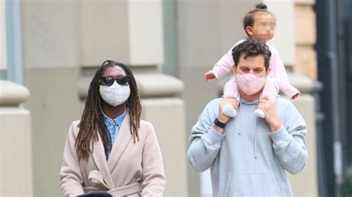 Joshua Jackson & Jodie Turner-Smith Go For Walk With Daughter Janie – Hollywood Life