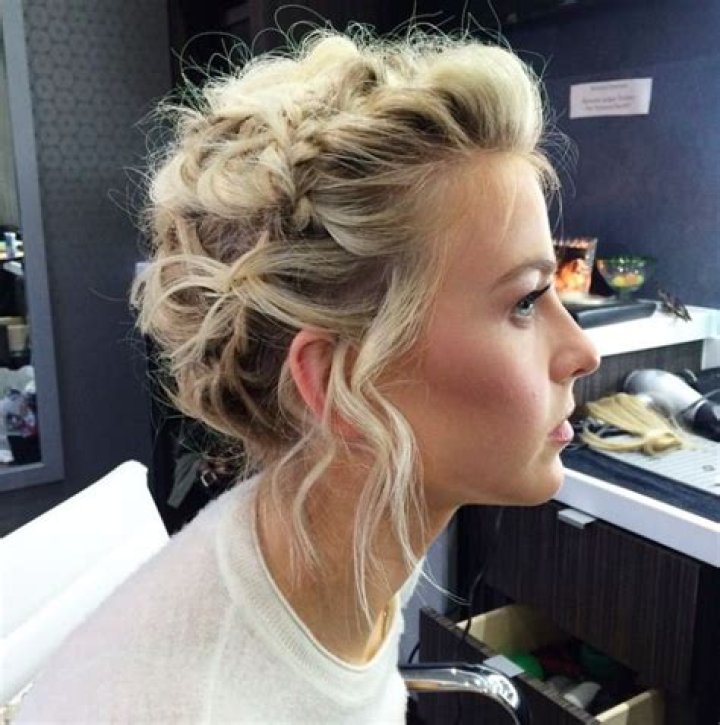 Julianne Hough’s Sweet Braided Updo On ‘DWTS’ — Get The Look