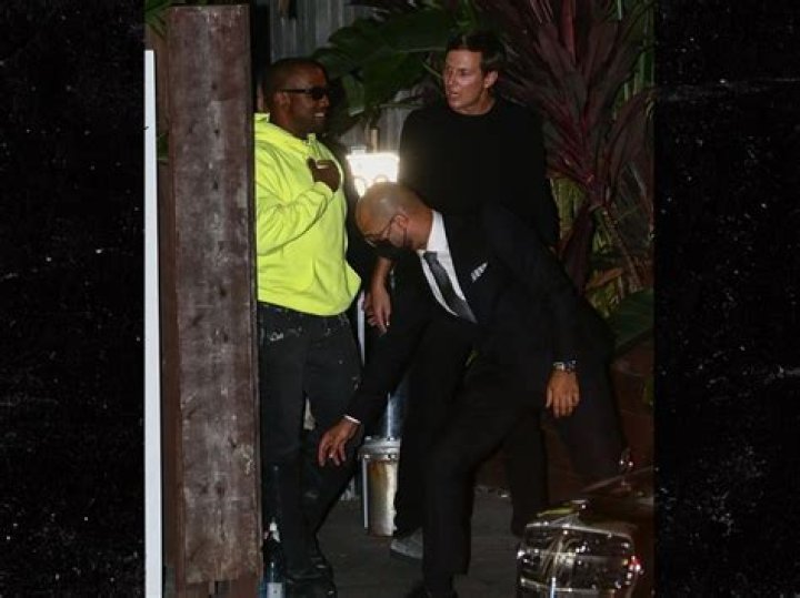 Kanye West Meets Up With Jared Kushner For Dinner In Miami – Hollywood Life