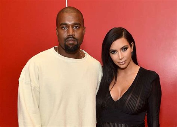 Kanye West Raps About Kim Kardashian At Larry Hoover Concert: Video – Hollywood Life