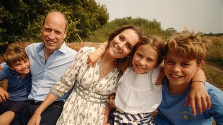 Kate Middleton & Prince William’s Plane Forced To Turn Around After Terrifying Storm