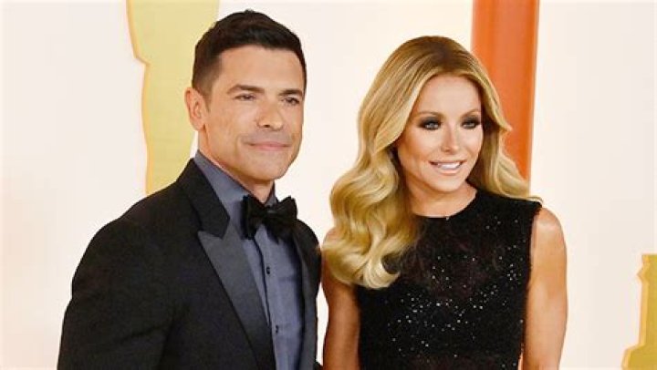 Kelly Ripa & Mark Consuelos To Work On ‘Marriage Issues’ On ‘Live’ – Hollywood Life