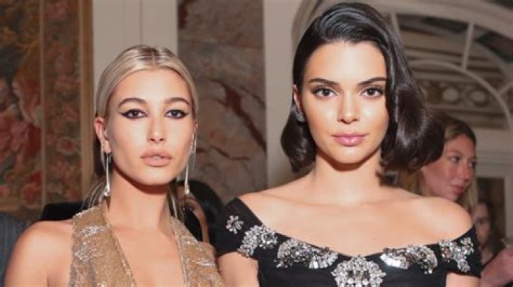 Kendall Jenner & Hailey Bieber Reunite With Gigi Hadid For Dinner – Hollywood Life