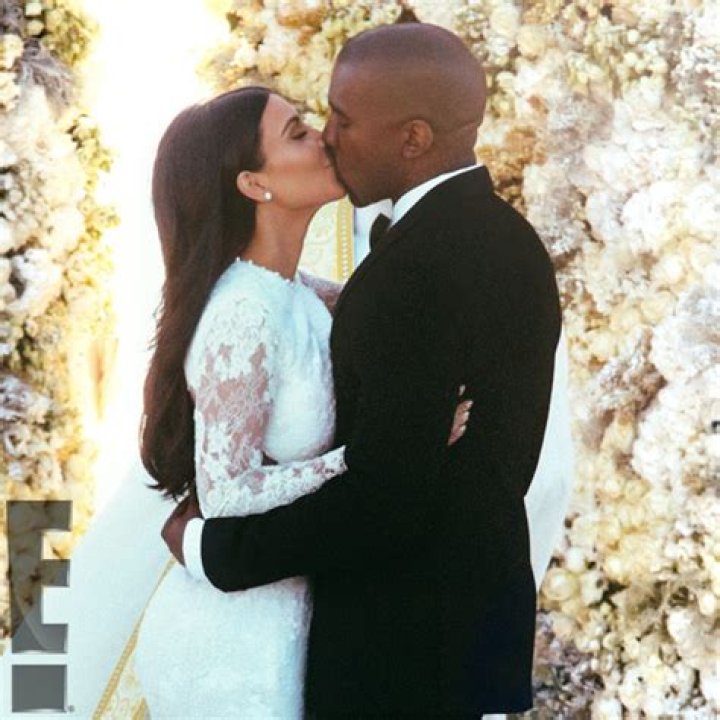 Kim Kardashian & Kanye West’s Wedding Will Air As 2-Part E! Special