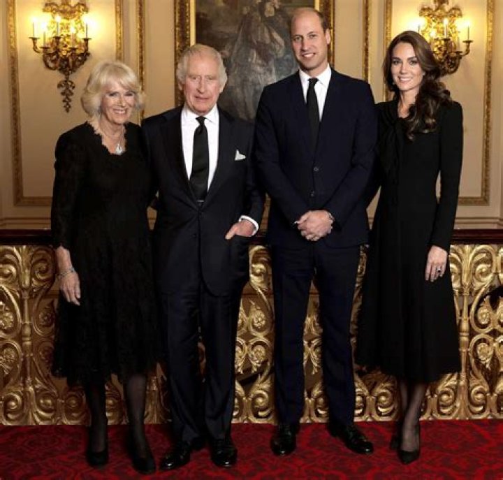King Charles & Prince Of Wales William & Kate Pose In 1st Official Portrait After Queen’s Death
