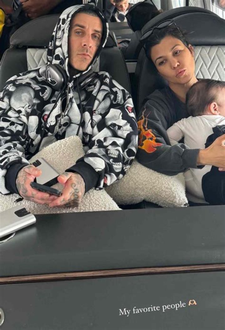 Kourtney Kardashian Wants To ‘Blow’ Travis Barker’s Mind With Epic Christmas Gift