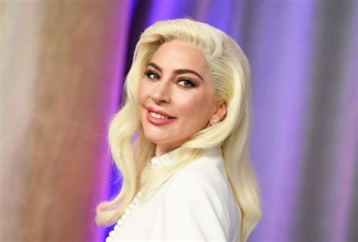 Lady Gaga Shows Off Blue & Blonde Hair Makeover – Hollywood Life