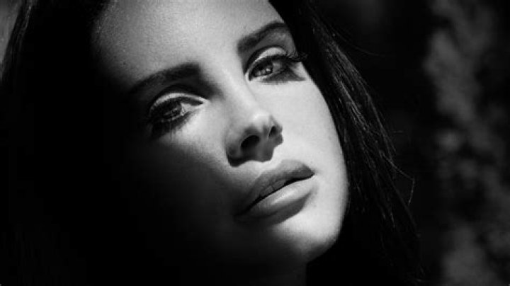 Lana Del Rey Celebrity Profile