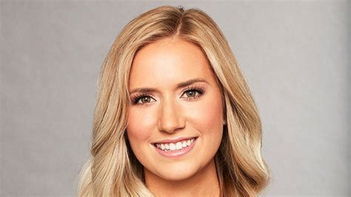 Lauren Burnham News, Photos & Videos – Hollywood Life