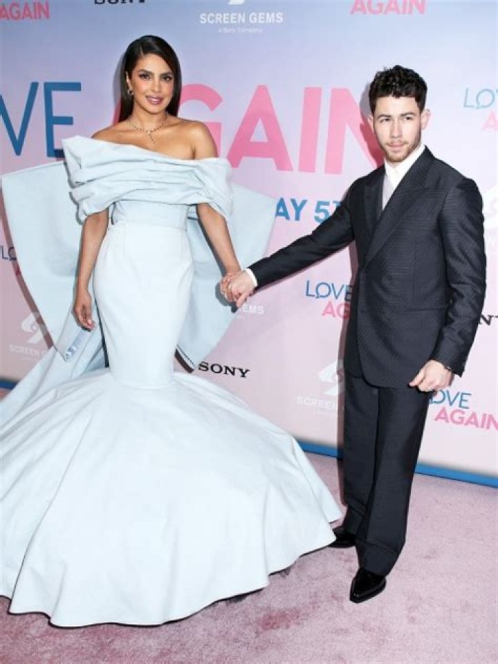 ‘Love Again’ Premiere: Photos – Hollywood Life