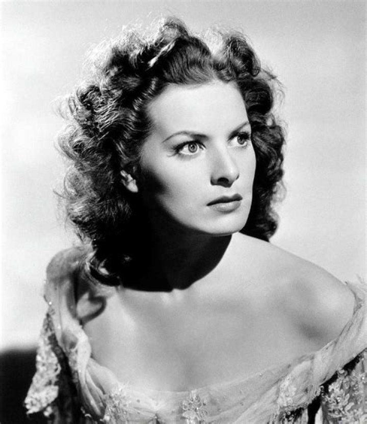 Maureen O’Hara Celebrity Profile – Hollywood Life