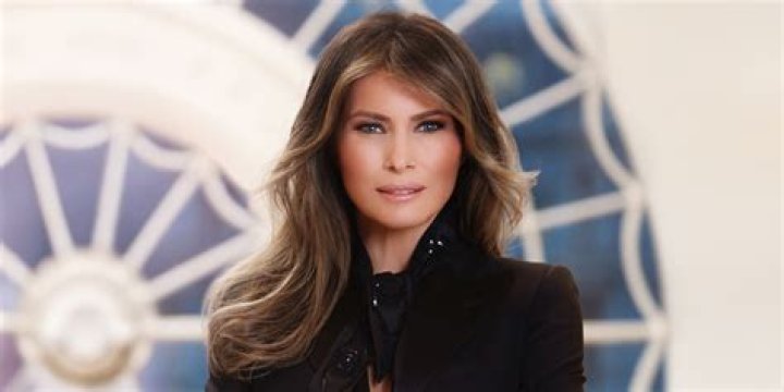 Melania Trump’s Rep Calls Out Anna Wintour Over Cover Star Comments – Hollywood Life