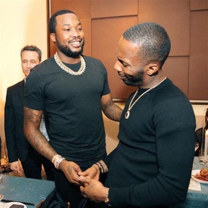 Milan Rouge Harris Shows Off Her Pregnancy In Pic With BF Meek Mill – Hollywood Life