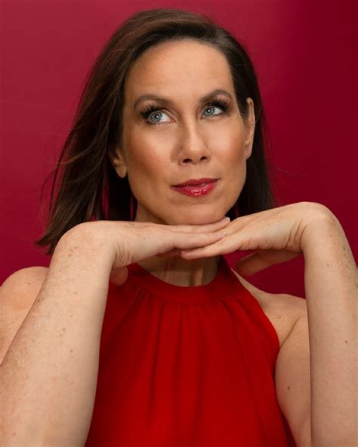 Miriam Shor — Exclusive Portraits – Hollywood Life