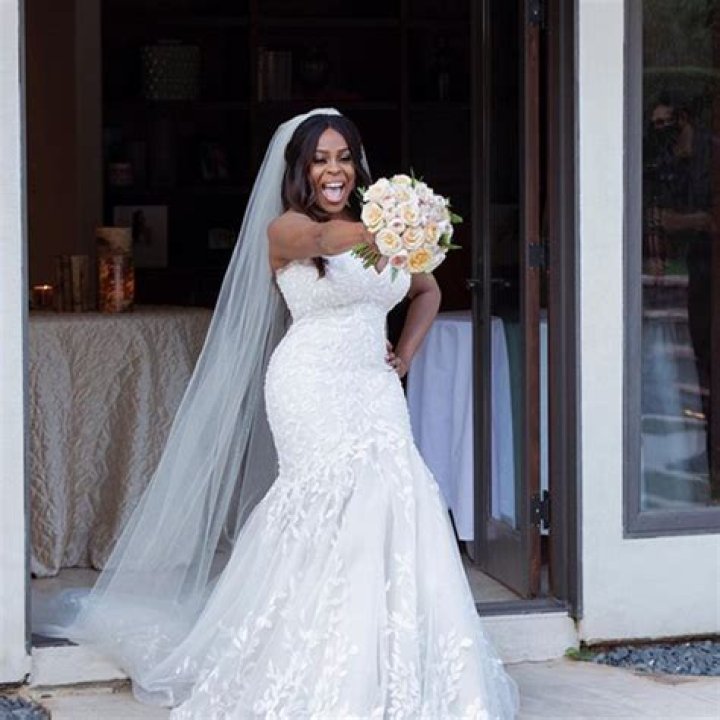 Niecy Nash Comes Out & Marries Jessica Betts In Surprise Wedding – Hollywood Life